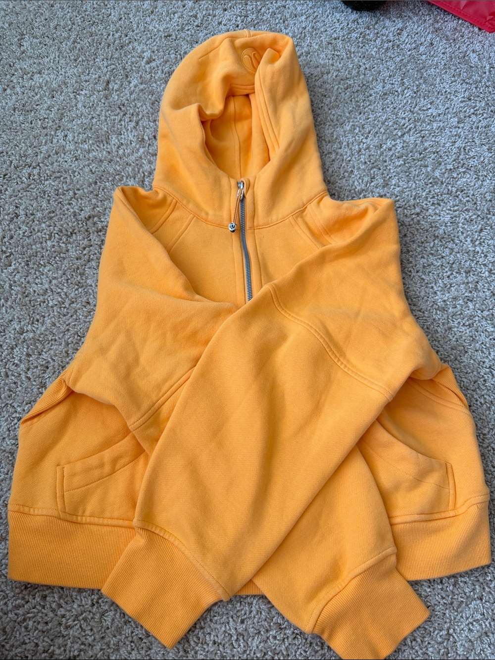 Lululemon Scuba Half Zip in Mango Dream! XS/S